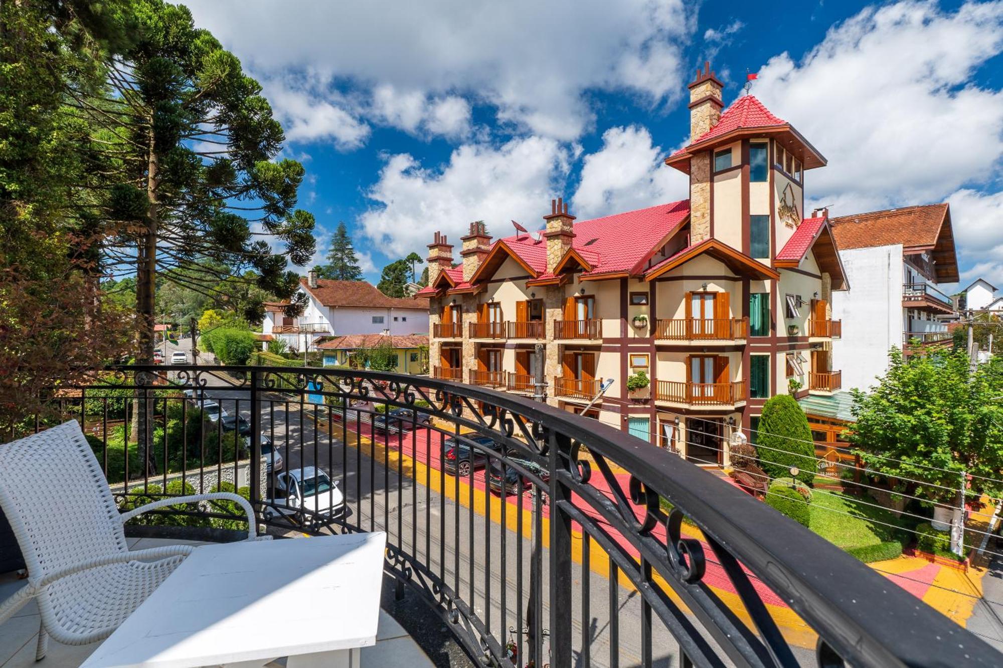 Hotel D'biagy Premium Campos do Jordão